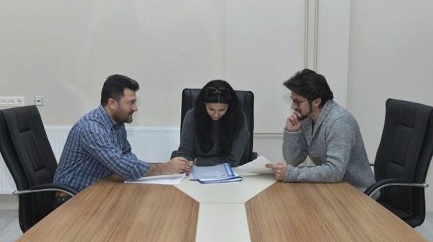 Km&uuml;, Karaman&rsquo;da Boşanmış Kadınların Hayatlarıyla İlgili Araştırma Yaptı