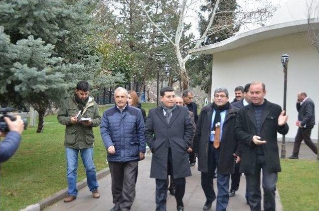 Başkan Yağcı&rsquo;ya Kepez Belediye Başkanı T&uuml;t&uuml;nc&uuml;&rsquo;den Ziyaret 1