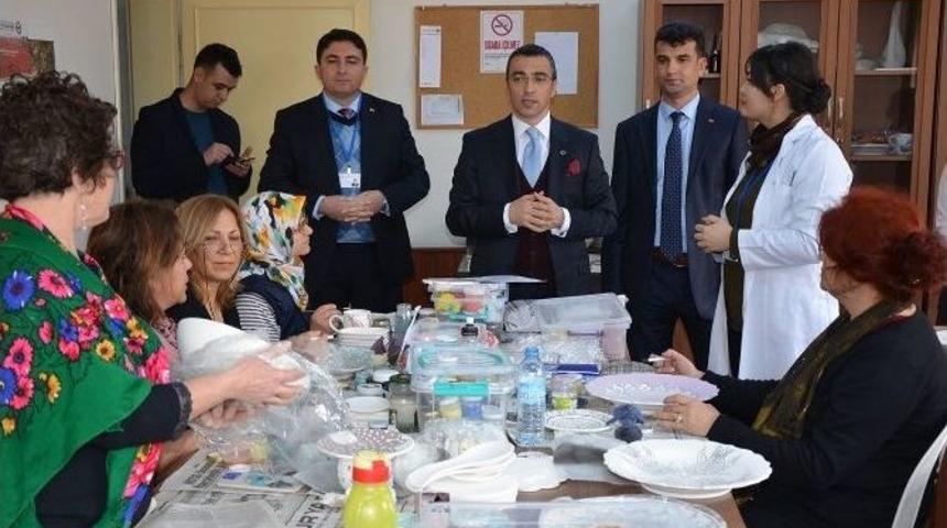 Kaymakam Arslan Kursiyerlerin &Ccedil;alışmalarını İzledi