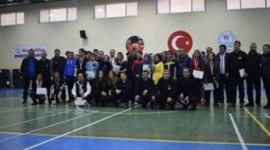 Okullar Arası Badminton M&uuml;sabakaları Sonu&ccedil;landı
