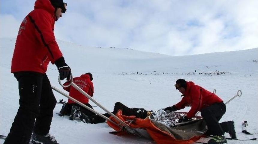 Paland&ouml;ken&rsquo;de Jak Ekiplerinin Tatbikatı Nefes Kesti