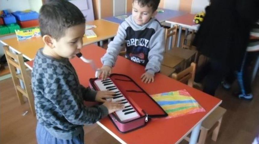 En Sevdikleri Oyuncakları Paylaştılar