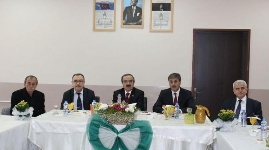 Sakarya&rsquo;da 180 Bin &Ouml;ğrenci Karnelerini Alarak Yarı Yıl Tatiline &Ccedil;ıktı