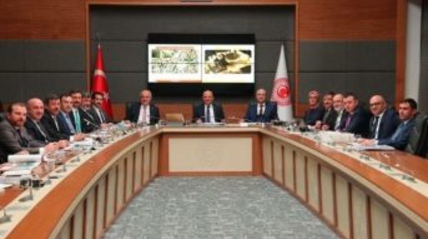Bakan Işık&rsquo;tan Darıca&rsquo;ya M&uuml;jde