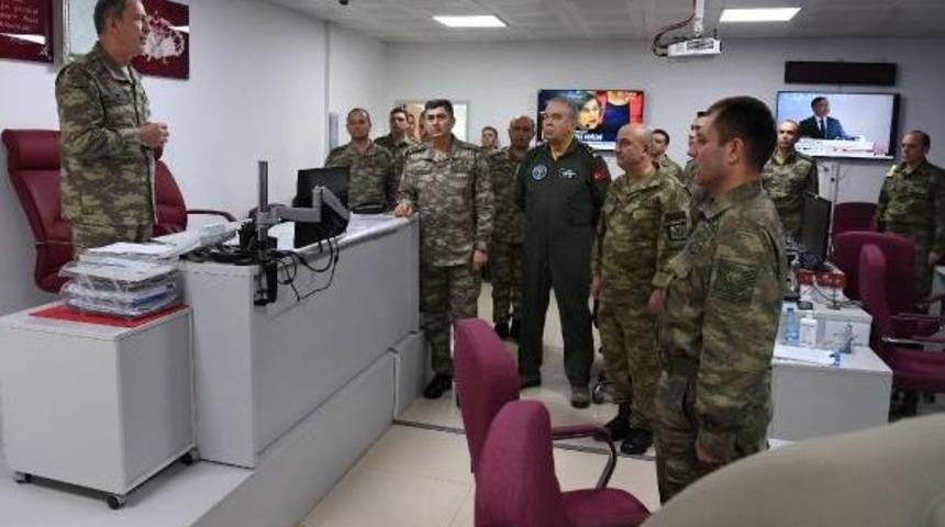 Genelkurmay Başkanı Akar, Sınır Hattında