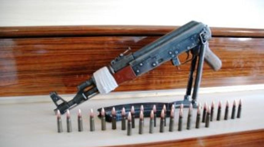 Gaziantep&rsquo;te Bir Evde 1 Kaleşnikof Ve 30 Mermi Ele Ge&ccedil;irildi