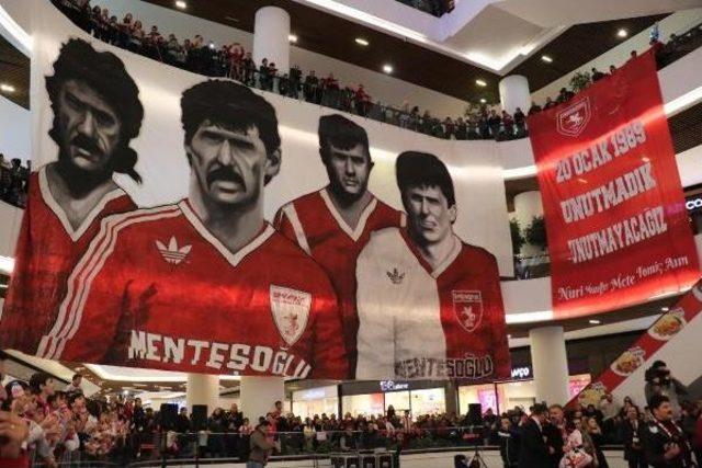 Samsunspor’Un Futbol Şehitleri Anıldı