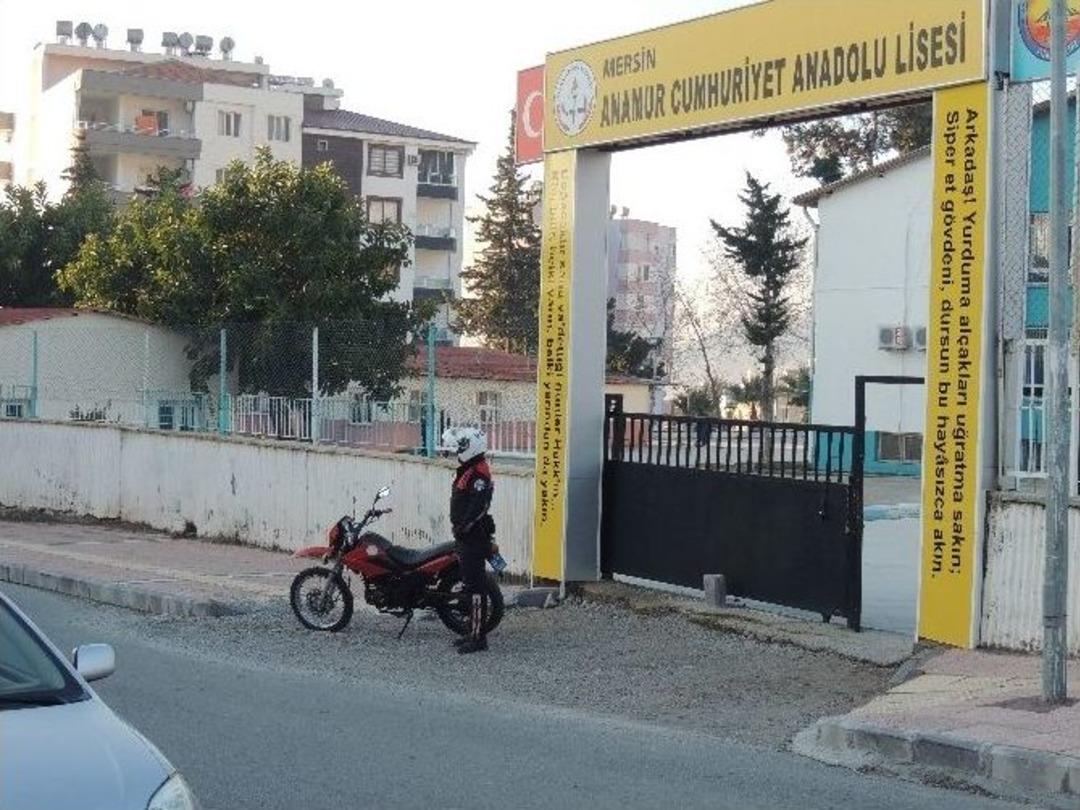 Anamur&rsquo;da Gen&ccedil;lerle El Ele Projesi&rsquo;nde Yarı Yıl Başarılı Ge&ccedil;ti