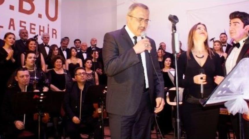 Başkan Kara&ccedil;oban Da Sahne Aldı