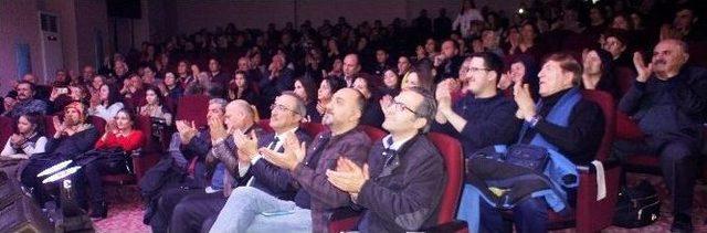 Başkan Kara&ccedil;oban Da Sahne Aldı 1