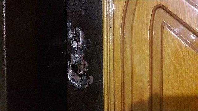 (&ouml;zel Haber) Aynı İş Hanına Altıncı Kez Giren Hırsızlar Kamerada 1