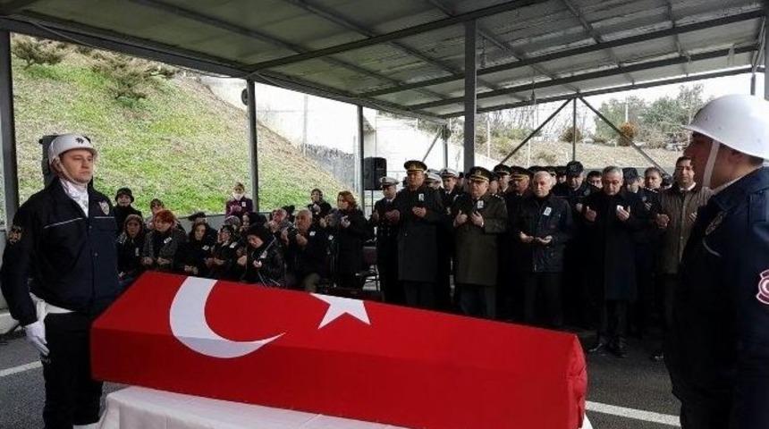 Kalp Krizinden &Ouml;len Polis İ&ccedil;in T&ouml;ren D&uuml;zenlendi