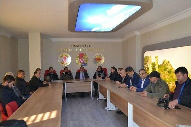 T&uuml;rkmen Komutandan Ogc&rsquo;ye Ziyaret 1