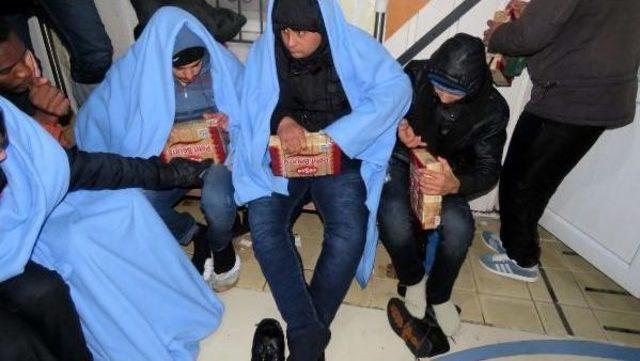 Ayvacık ta 42 Ka&ccedil;ak Yakalandı 2