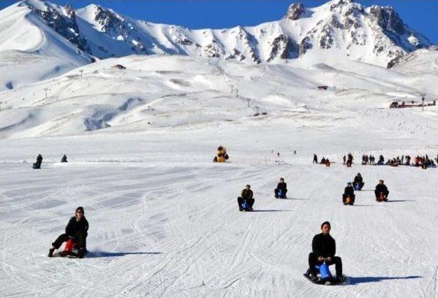 Notu Iyi Olan &Ouml;ğrencilere Karne Hediyesi Erciyes 3