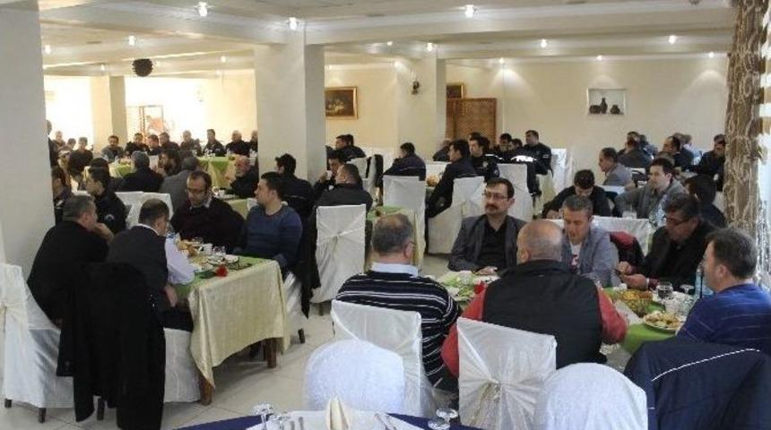 &Ccedil;evik Kuvvet Polisi Gazetecilerle Buluştu