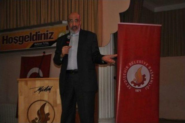 Yazar Dilipak, Seydişehir’de Konferans Verdi