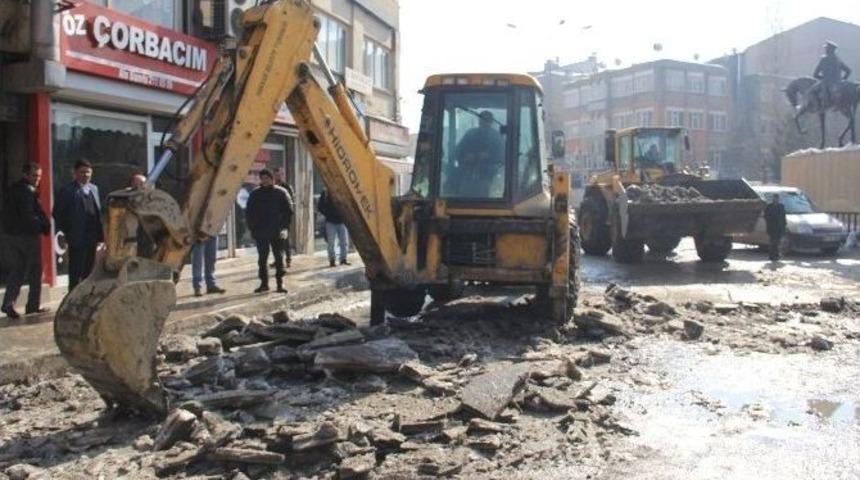 Hakkari&rsquo;de Buzla M&uuml;cadele &Ccedil;alışması Başlatıldı