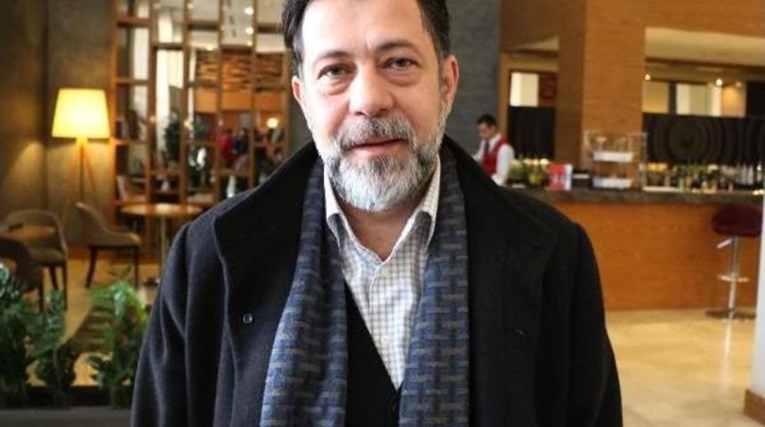 Gen&ccedil;lerbirliği Genel Sekreteri: Cavcav, Yataktan D&uuml;ş&uuml;p Başını &Ccedil;arpmış