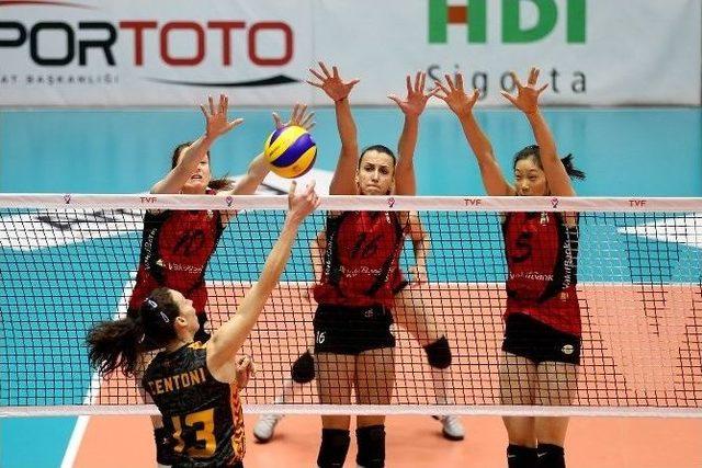 Vakıfbank, Galatasaray’ı 3-0 Mağlup Etti