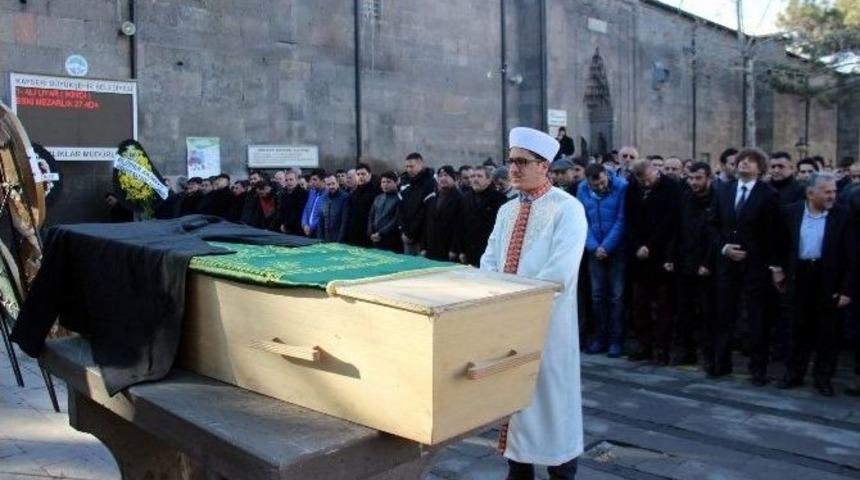 Uyar Ailesinin Acı G&uuml;n&uuml;