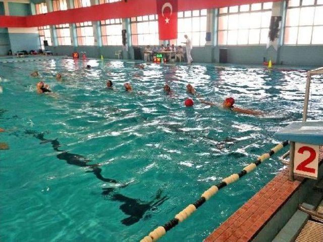 Galatasaray Sutopu Takımı İskenderun'u 11-3 Mağlup Etti