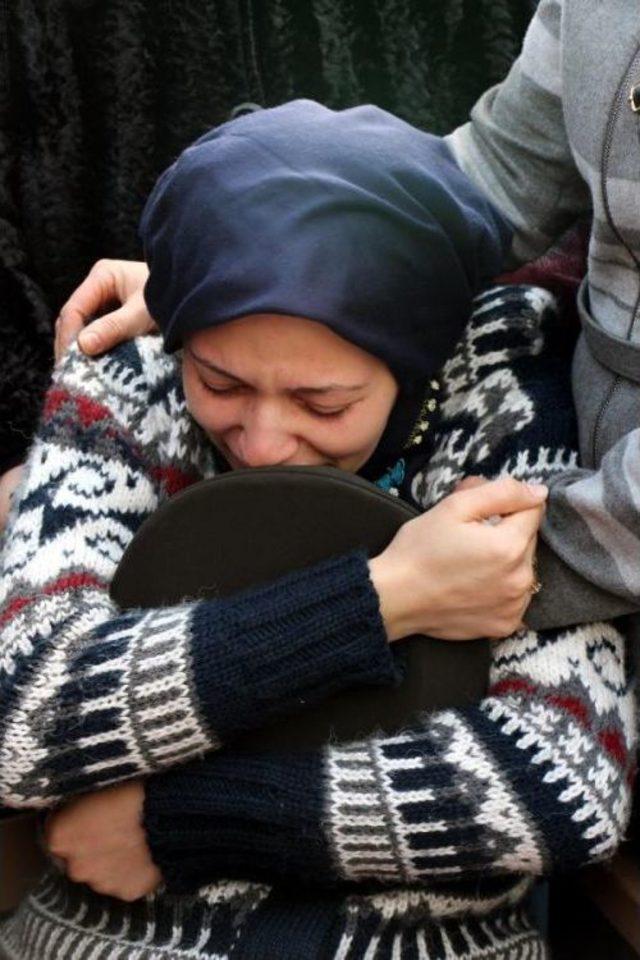 Şehidin Annesi;  annen Kurban Olsun Sana  Diyerek Sinir Krizi Ge&ccedil;irdi (2) 3