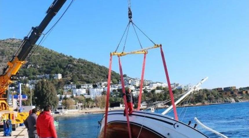 Bodrum'da Yat Yarışında Tekne Yan Yattı