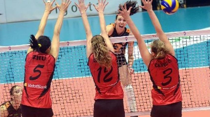 Vestel Venus Sultanlar Ligi'nde 2 Ma&ccedil; Oynandı