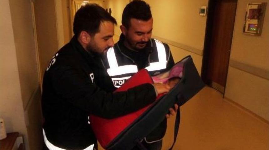 Ş&uuml;pheli Paket Ihbarından Terk Edilmiş Bebek &Ccedil;ıktı