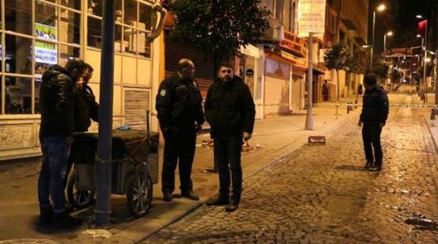 Polisten Ka&ccedil;an Ş&uuml;pheli Bacağından Vuruldu