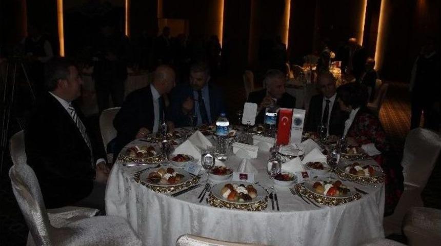 Kayseri Protokol&uuml; &rsquo;dostluk, Birlik Ve Beraberlik&rsquo; Gecesinde Buluştu