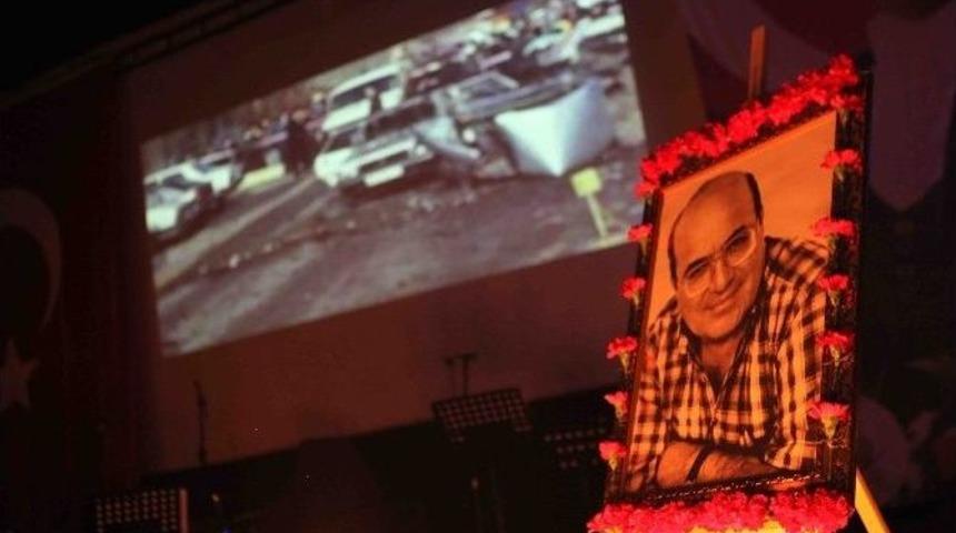 Meslektaşları Mumcu&rsquo;yu Anlatacak
