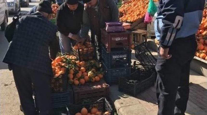 Birecik&rsquo;te Kaldırım İşgaline Ge&ccedil;it Yok