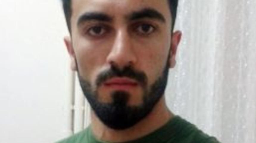 Kazada Yaralanan S&uuml;r&uuml;c&uuml; Hayatını Kaybetti