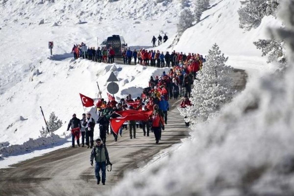 Zigana&rsquo;da &Ccedil;ığ Faciasında Hayatını Kaybeden 10 Dağcı T&ouml;renle Anıldı