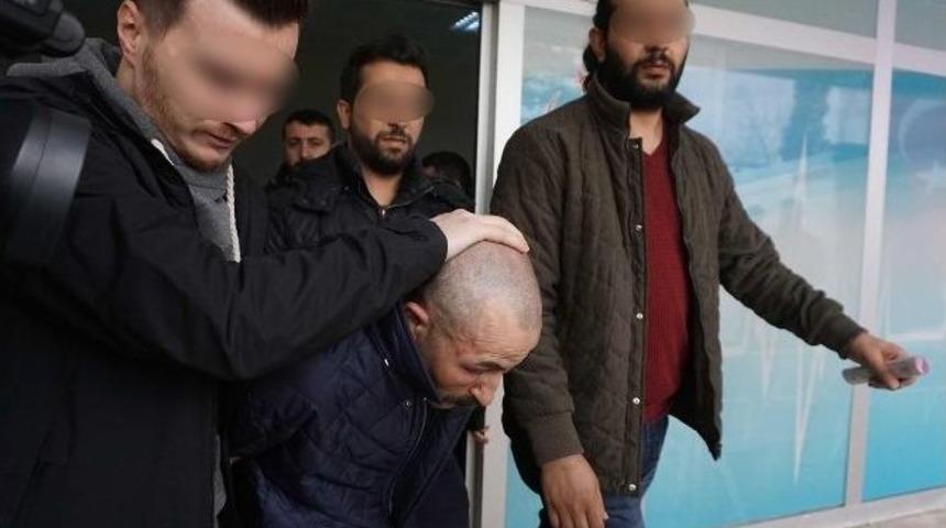 Ak Parti İstanbul İl Başkanlığı Saldırısının Zanlısı Sağlık Kontrol&uuml;nden Ge&ccedil;irildi