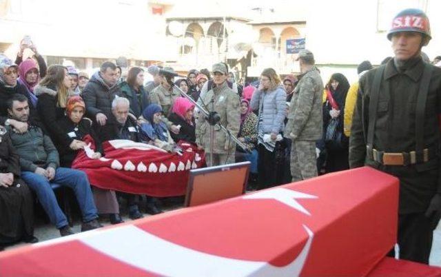 El Bab Şehidi Uzman Çavuş Emre Doruk Toprağa Verildi