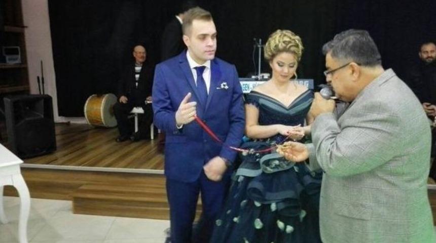 Başkan Yağcı İki Gen&ccedil; &Ccedil;ifti Nişanladı