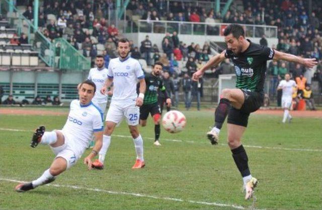 Kocaelispor-Ankara Demirspor: 2-2 1