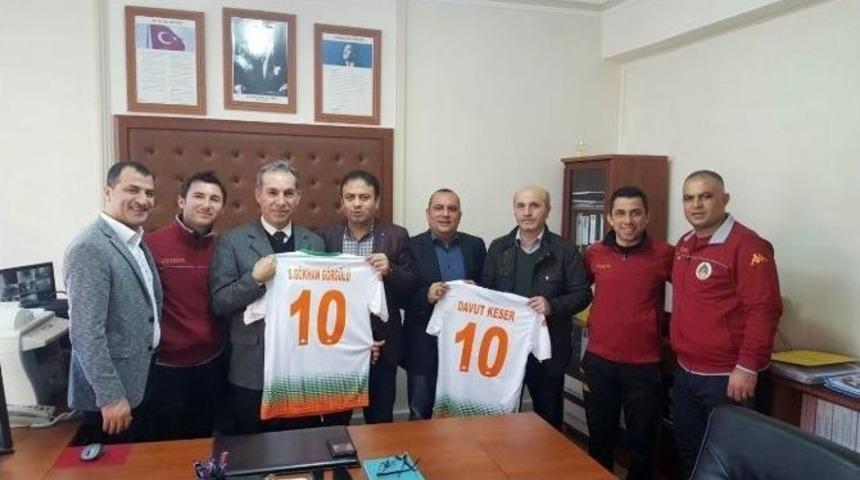 Altyapı Destek&ccedil;ilerine Alanyaspor Forması
