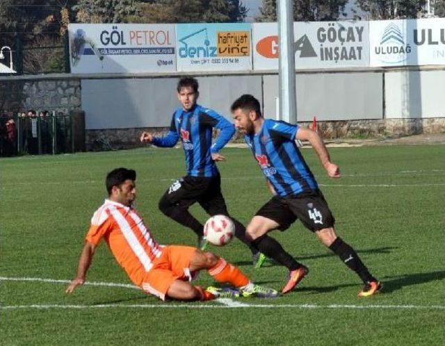 Karacabey Birlikspor-Erzin Belediyespor: 3-0