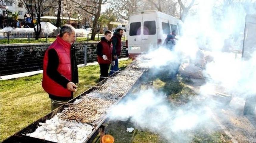 Mudanyalılar Hamsiye Doydu