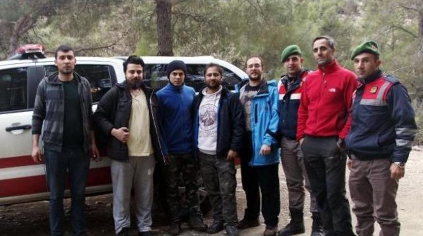 Likya Yolu'nda Kaybolan 2 &Uuml;niversiteli Kurtarıldı
