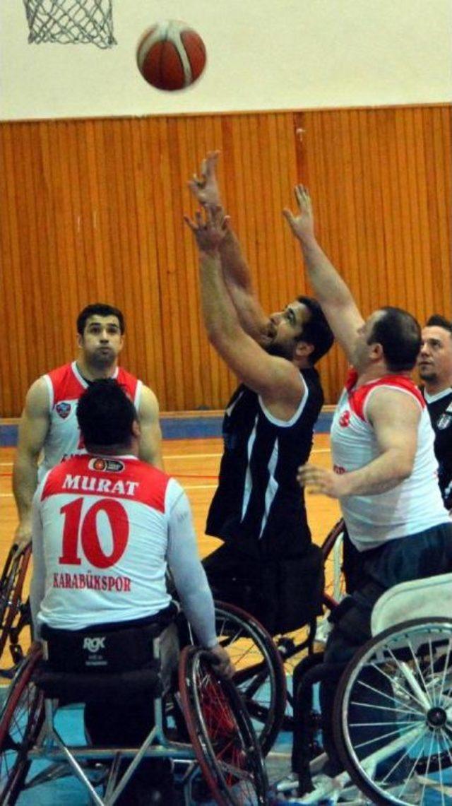 Kardemir Karabükspor-Beşiktaş Rmk Marine: 65-70