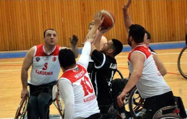 Kardemir Karabükspor-Beşiktaş Rmk Marine: 65-70