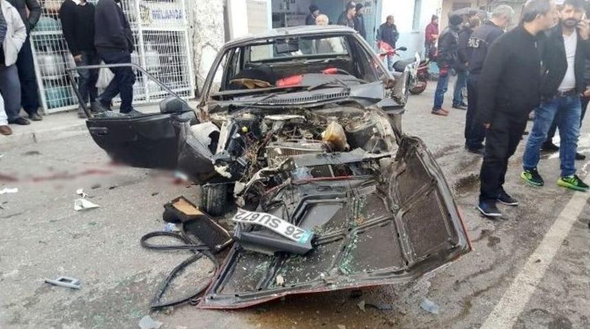 İzmir&rsquo;de Trafik Kazası: 1&rsquo;i Ağır 6 Yaralı