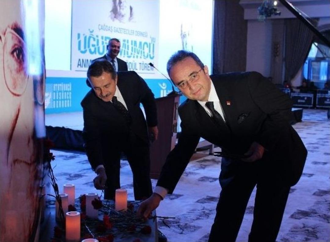 &Ccedil;gd Uğur Mumcu Anma Gecesi Ve &Ouml;d&uuml;l T&ouml;reni D&uuml;zenlendi