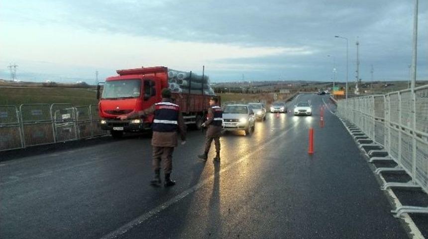 Darbe Girişimine İlişkin Askerlere Y&ouml;nelik İlk Dava Bug&uuml;n G&ouml;r&uuml;l&uuml;yor