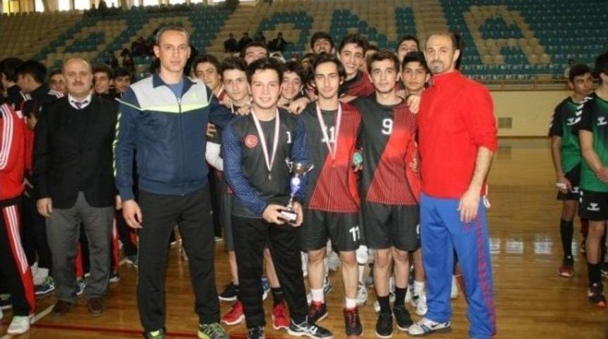 Okullararası Gen&ccedil; Erkek Hentbol M&uuml;sabakaları